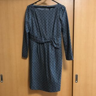 トッカ(TOCCA)のTOCCA トッカ　ワンピース　リボン　花　グレー(ひざ丈ワンピース)