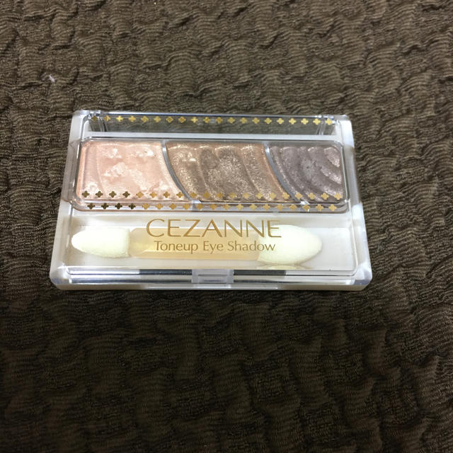 CEZANNE（セザンヌ化粧品）(セザンヌケショウヒン)のセザンヌ　アイシャドウ 01  ナチュラルブラウン コスメ/美容のベースメイク/化粧品(アイシャドウ)の商品写真