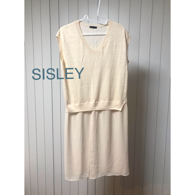 Sisley(シスレー)の【SISLEY】　ベージュとサーモンピンクの間の色のレース付き麻65% 夏ニット レディースのトップス(ニット/セーター)の商品写真