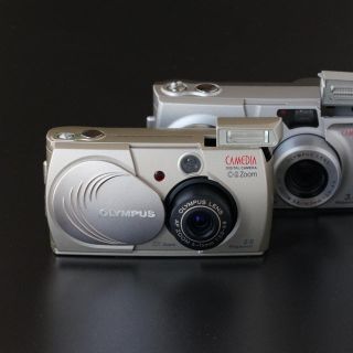 オリンパス(OLYMPUS)のオリンパス カメディア 2台(コンパクトデジタルカメラ)