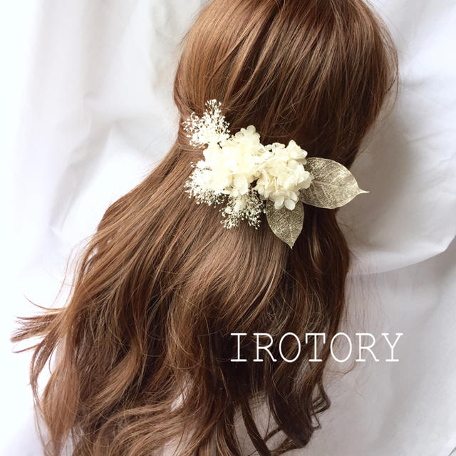 本物のお花の髪飾り Elegant wedding Style ハンドメイドのアクセサリー(ヘアアクセサリー)の商品写真