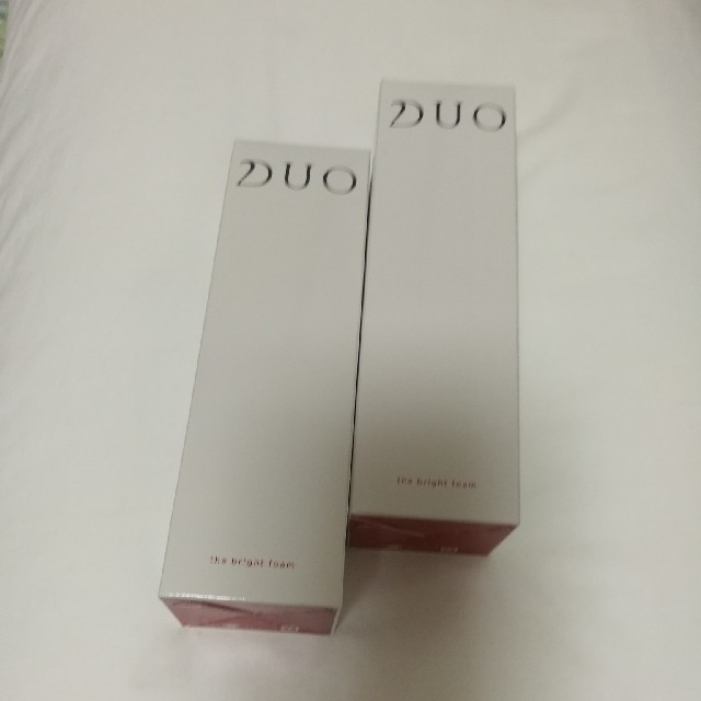 DUO ザ ブライトフォーム 新品2本組 コスメ/美容のスキンケア/基礎化粧品(洗顔料)の商品写真