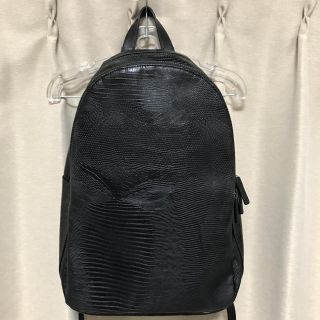 ザラ(ZARA)のZARA MAN クロコ型押し レザーバッグ バックパック 黒 ブラック(バッグパック/リュック)