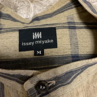 イッセイミヤケ(ISSEY MIYAKE)のシャツ(シャツ)