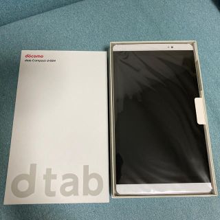 エヌティティドコモ(NTTdocomo)のdtab Compact d-02H シルバー(タブレット)