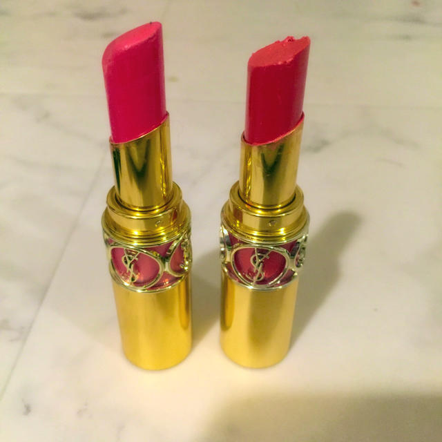 Yves Saint Laurent Beaute(イヴサンローランボーテ)のサンローラン♡ルージュボリュプテシャイン コスメ/美容のベースメイク/化粧品(口紅)の商品写真