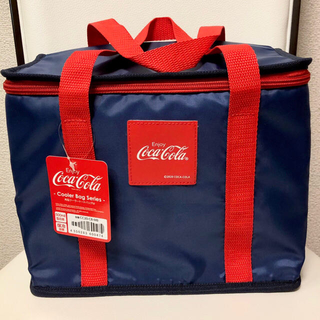 コカコーラ(コカ・コーラ)の【新品】コカコーラ　角型保冷バッグ　クーラーバッグ　Mサイズ(その他)