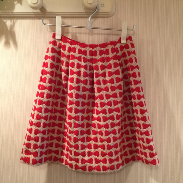 M'S GRACY(エムズグレイシー)のエムズグレイシー M' S GRACY リボン柄スカート 36 tocca レディースのスカート(ひざ丈スカート)の商品写真