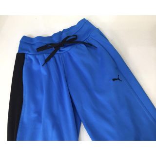 プーマ(PUMA)のPUMA プーマ スウェットパンツ レディース XS  カプリ 裏起毛 ジム(カジュアルパンツ)