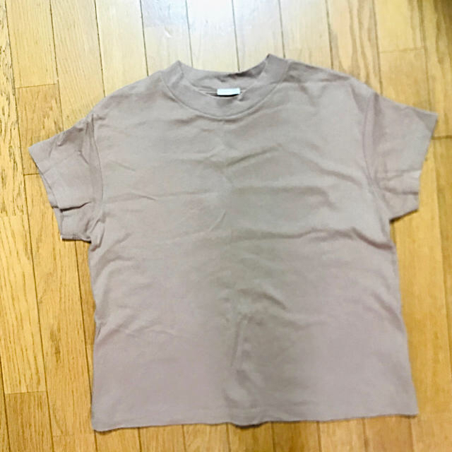 GU(ジーユー)の専用です レディースのトップス(Tシャツ(半袖/袖なし))の商品写真