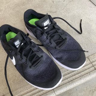 ナイキ(NIKE)のNike 黒ランニングシューズ26.5 フリーラン(シューズ)