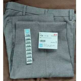 ユニクロ(UNIQLO)のユニクロ 感動パンツ(ウルトラライト)ウールライク 05 Gray(スラックス)