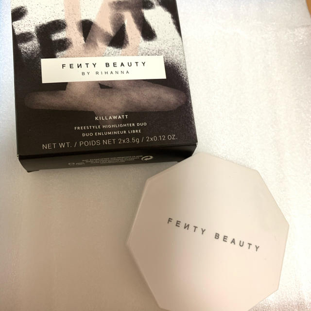 Sephora(セフォラ)の値下げしました！Fenty Beautyハイライト コスメ/美容のベースメイク/化粧品(フェイスカラー)の商品写真