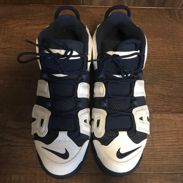 NIKE(ナイキ)のAIR MORE UPTEMPO メンズの靴/シューズ(スニーカー)の商品写真