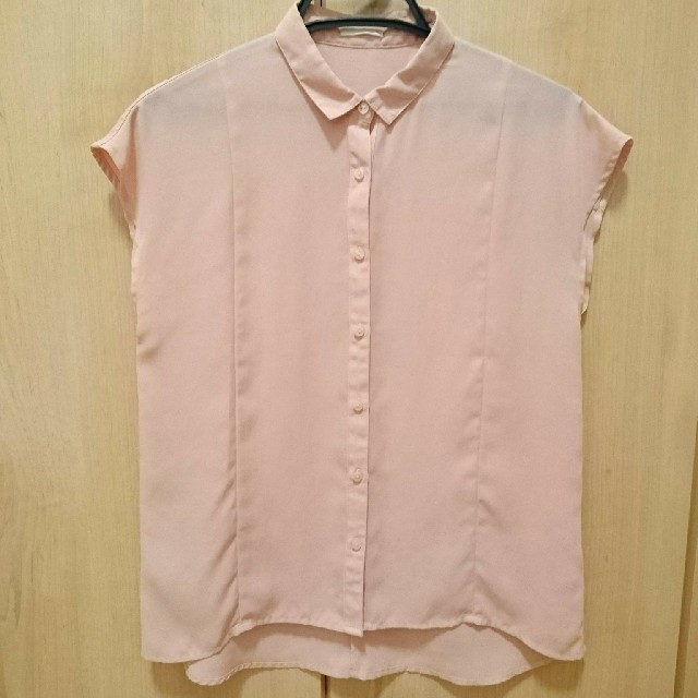 GU(ジーユー)のGU 2枚セット エアリーシャツ Mサイズ レディースのトップス(シャツ/ブラウス(半袖/袖なし))の商品写真
