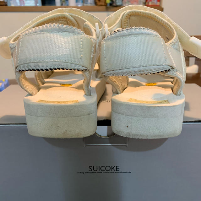 suicoke(スイコック)のお値下げしました！suicoke × BEAMS 別注　ビブラムソール レディースの靴/シューズ(サンダル)の商品写真