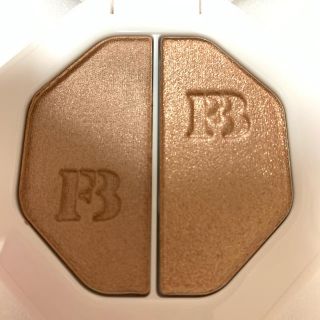 セフォラ(Sephora)の値下げしました！Fenty Beautyハイライト(フェイスカラー)