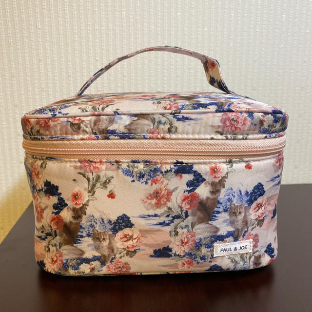 Paul Joe お値下げ ポール ジョー 新宿伊勢丹限定 バニティポーチの通販 By Yuki S Shop ポールアンドジョーならラクマ Paul Joe お値下げ ポール ジョー 新宿伊勢丹限定 バニティポーチの通販 By Yuki S Shop ポールアンドジョーならラクマ