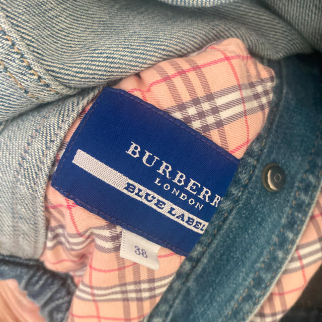 BURBERRY BLUE LABEL(バーバリーブルーレーベル)のバーバリーブルーレーベル レディースのジャケット/アウター(Gジャン/デニムジャケット)の商品写真