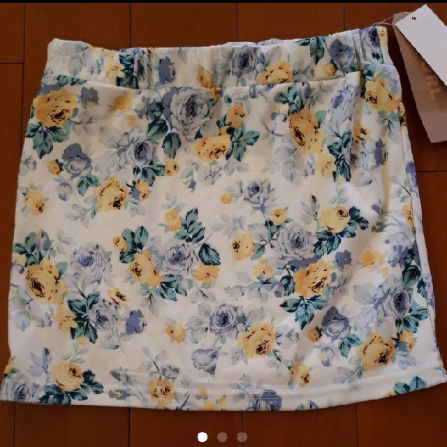 GRL(グレイル)のGRL　花柄　タイトスカート レディースのスカート(ミニスカート)の商品写真