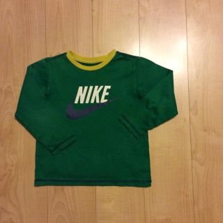 ナイキ(NIKE)の長袖Tシャツ(Tシャツ/カットソー)