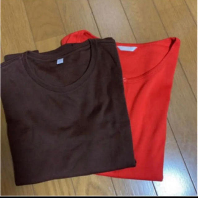 UNIQLO(ユニクロ)のユニクロTシャツ2枚セット レディースのトップス(Tシャツ(半袖/袖なし))の商品写真