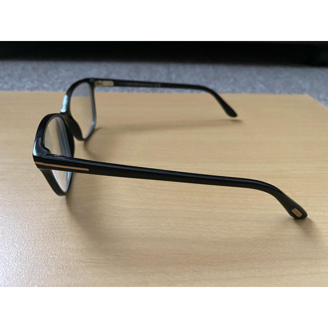 TOM FORD(トムフォード)のトムフォード黒縁眼鏡(ウェリントンタイプ)アジアンフィット メンズのファッション小物(サングラス/メガネ)の商品写真