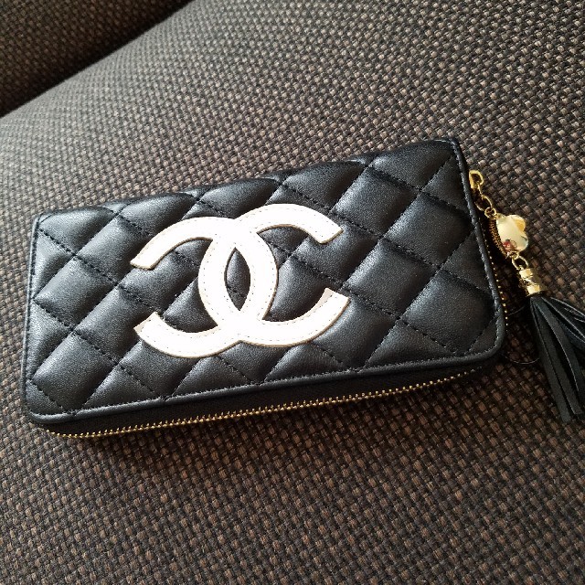 財布CHANEL  ノベルティ　折りたたみ財布