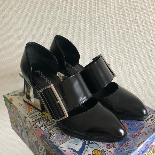 JEFFREY CAMPBELL(ジェフリーキャンベル)のジェフェリーキャンベル　スクエアヒール レディースの靴/シューズ(ハイヒール/パンプス)の商品写真