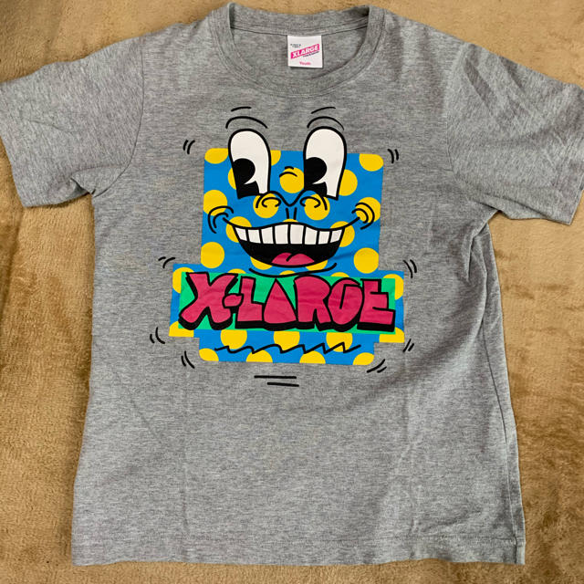 XLARGE(エクストララージ)の美品❣️XLARGE グレーTシャツ レディースのトップス(Tシャツ(半袖/袖なし))の商品写真