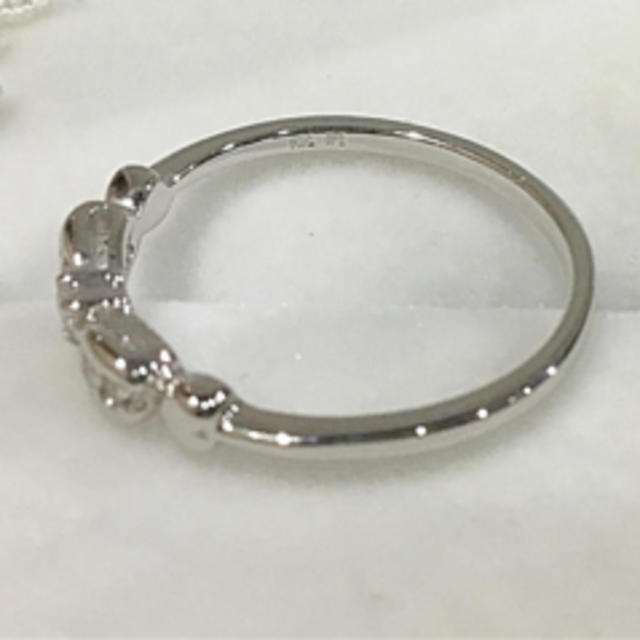 リボンリング⭐️ホワイトゴールド レディースのアクセサリー(リング(指輪))の商品写真