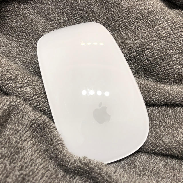 Mac (Apple)(マック)のApple Magic Mouse2 マジックマウス2 スマホ/家電/カメラのPC/タブレット(PC周辺機器)の商品写真