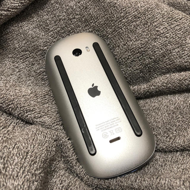 Mac (Apple)(マック)のApple Magic Mouse2 マジックマウス2 スマホ/家電/カメラのPC/タブレット(PC周辺機器)の商品写真