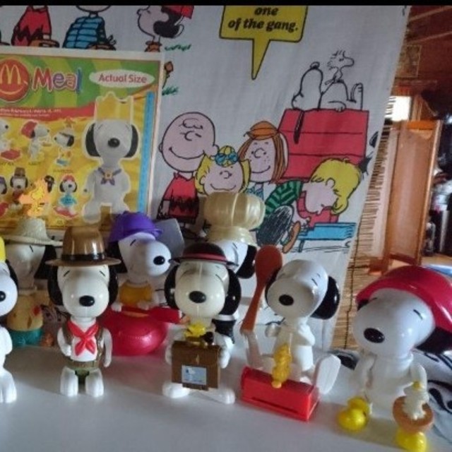 SNOOPY(スヌーピー)のスヌーピー フィギュア １２体セット エンタメ/ホビーのフィギュア(その他)の商品写真