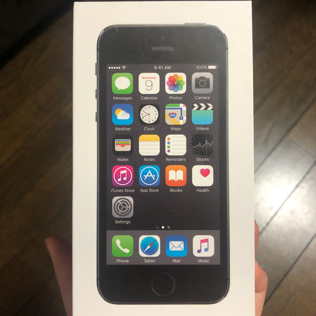 【新品】希少  iPhone5S  ブラック  32GB