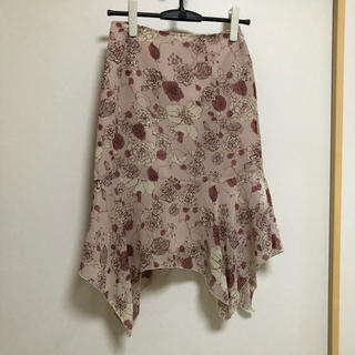 レストローズ(L'EST ROSE)のレストローズ　花柄スカート　Mサイズ(ひざ丈スカート)