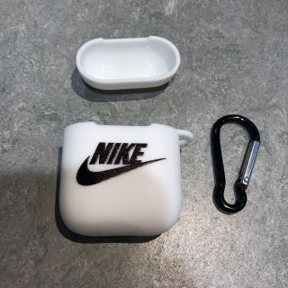 AirPods ケース　(ヘッドフォン/イヤフォン)