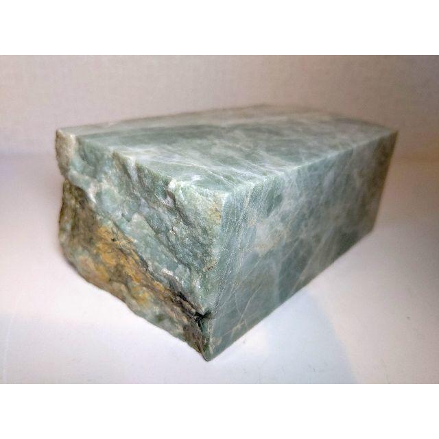 深緑 1.5kg 翡翠 ヒスイ 翡翠原石 原石 鉱物 鑑賞石 自然石 誕生石