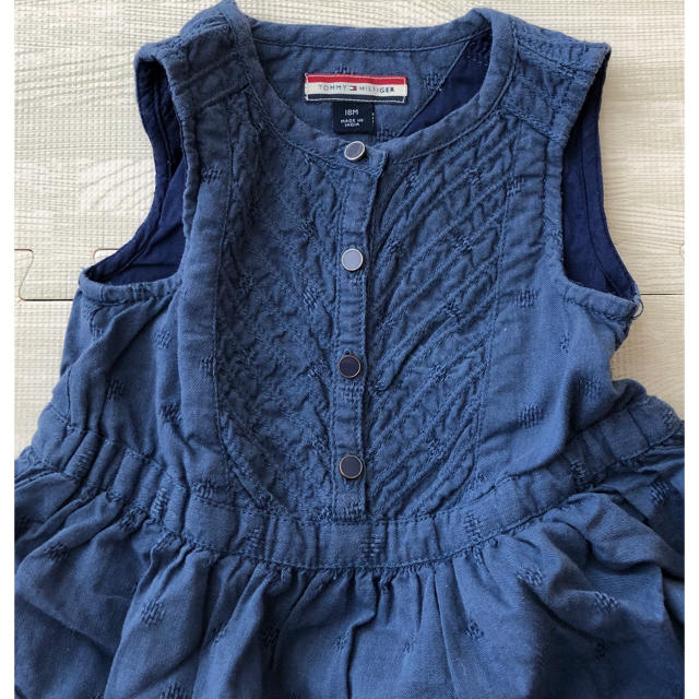 TOMMY HILFIGER(トミーヒルフィガー)のTOMMY HILFIGER ワンピース キッズ/ベビー/マタニティのキッズ服女の子用(90cm~)(ワンピース)の商品写真