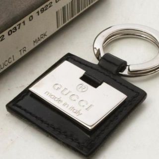 グッチ(Gucci)の【新品・未使用】グッチ キーホルダー キーリング スクエア 正規品(キーホルダー)