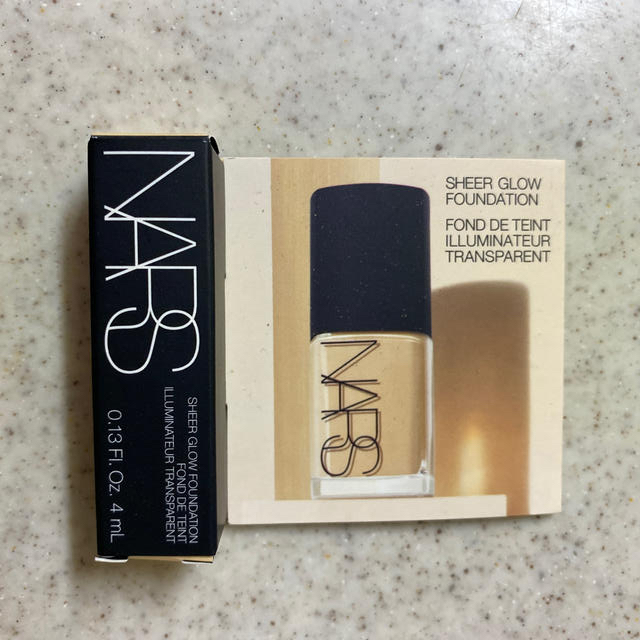 NARS(ナーズ)のNARS シアーグローファンデーション　 コスメ/美容のキット/セット(サンプル/トライアルキット)の商品写真