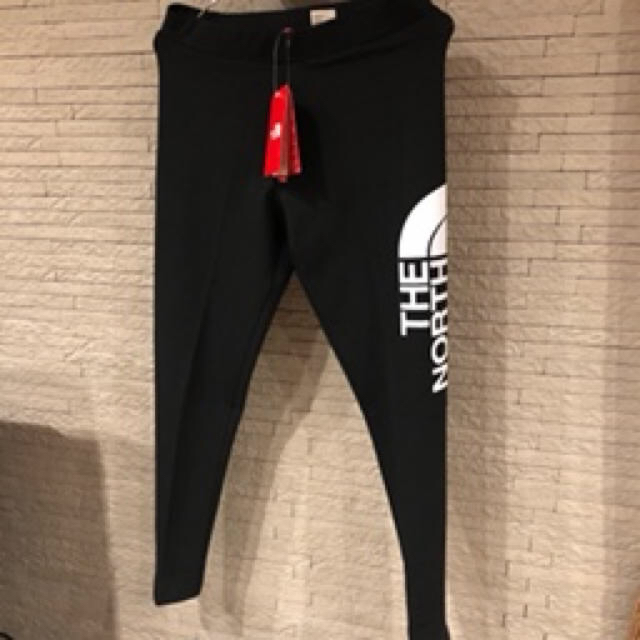 THE NORTH FACE(ザノースフェイス)の激安！新品　タグ付き　ノースフェイス タイツ　レギンス　ブラック L メンズのレッグウェア(レギンス/スパッツ)の商品写真