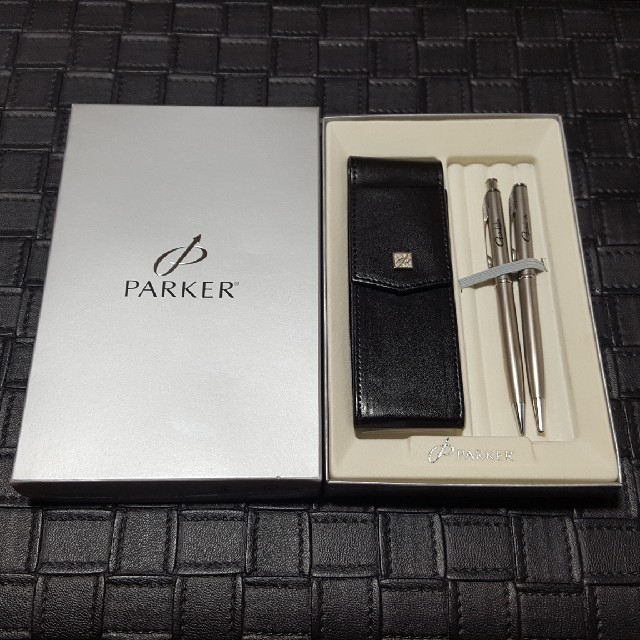 Parker(パーカー)のPARKER Gamakatsu ボールペン シャープペンシル ペンケース インテリア/住まい/日用品の文房具(ペンケース/筆箱)の商品写真