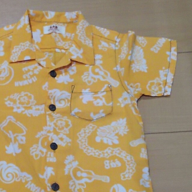 BeBe(ベベ)のベベ 黄色 アロハシャツ キッズ/ベビー/マタニティのキッズ服男の子用(90cm~)(Tシャツ/カットソー)の商品写真