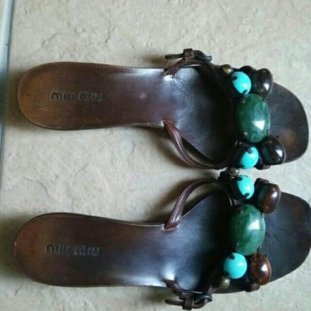 miumiu(ミュウミュウ)のMIUMIU  サンダル レディースの靴/シューズ(サンダル)の商品写真