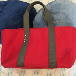 PRADAのフリマアイテム一覧 PRADAのフリマアイテム一覧