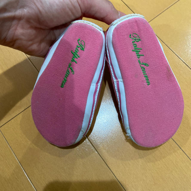 Ralph Lauren(ラルフローレン)のラルフローレン　ベビー　靴　10㎝　ピンク キッズ/ベビー/マタニティのベビー靴/シューズ(~14cm)(スニーカー)の商品写真