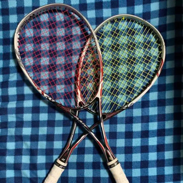 YONEX(ヨネックス)の【Stone Red様 取り置き中】エフレーザー7V カスタム 2本セット スポーツ/アウトドアのテニス(ラケット)の商品写真