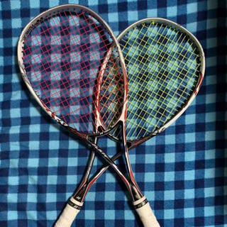 ヨネックス(YONEX)の【Stone Red様 取り置き中】エフレーザー7V カスタム 2本セット(ラケット)