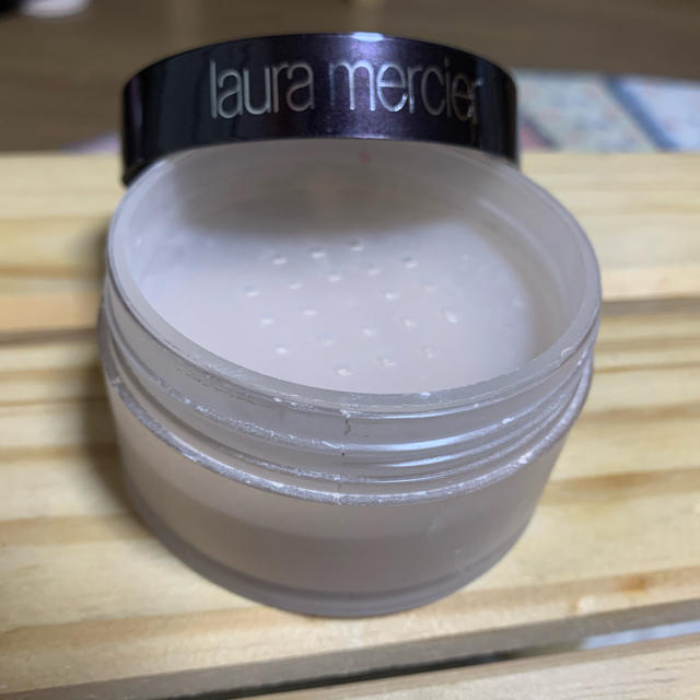 laura mercier(ローラメルシエ)のローラメルシエ  トランスルーセントフェイスパウダー ０２ コスメ/美容のベースメイク/化粧品(フェイスパウダー)の商品写真